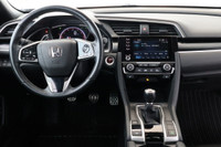 VÉHICULE AVEC UN TRES BAS MILLAGE!! A/C, GROUPE ELECTRIQUE, CAMERA DE RECUL, BLUETOOTH, SIEGES CHAUF... (image 6)