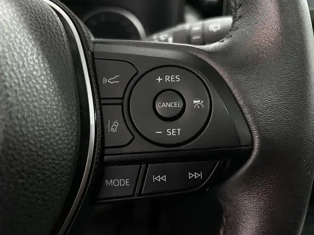 2020 Toyota RAV4 XLE AWD - TOIT OUVRANT - VOLANT CHAUFFANT - MAG in Cars & Trucks in Québec City - Image 19