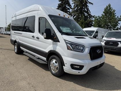 2025 Ford Transit Passenger Wagon T350HD EL - HIGH ROOF - AWD *1 in Cars & Trucks in Edmonton