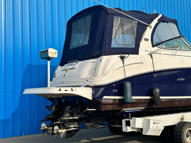 2006 SEA RAY sundancer 300 in Powerboats & Motorboats in Longueuil / South Shore - Image 3