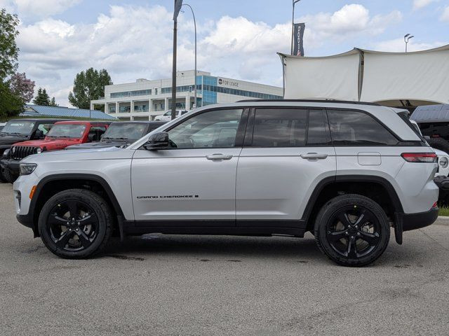 2025 Jeep Grand Cherokee Altitude - Power Sunroof - Trailer Tow in Cars & Trucks in Calgary - Image 4