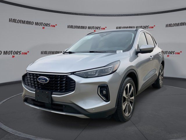 2023 Ford Escape Platinum in Cars & Trucks in Hamilton