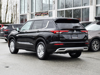 2025 Mitsubishi Outlander PHEV SE - 1.99% Financing Available, H in Cars & Trucks in Burnaby/New Westminster - Image 4