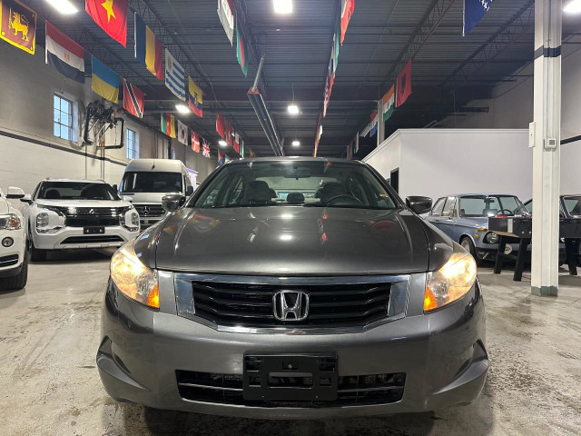 2010 Honda Accord ONE OWNER | NO ACCIDENTS | LOW MILLEAGE in Cars & Trucks in City of Toronto - Image 2