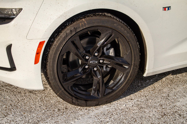 2023 Chevrolet Camaro 2LT RS PACKAGE / TECHNOLOGY PACKAGE in Cars & Trucks in Edmonton - Image 4