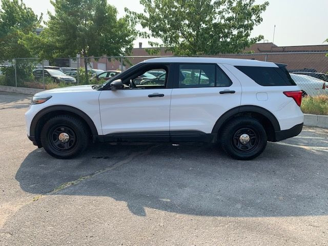 2020 Ford Explorer AWD HYBRID **BACK UP CAMERA-1 OWNER-CERTIFIED in Cars & Trucks in City of Toronto