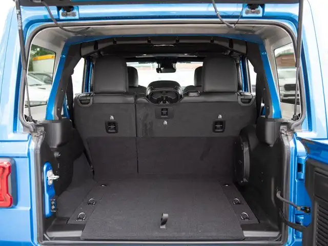 2025 Jeep Wrangler Sahara 4x4, Off-Road Camera, Heated McKinley in Cars & Trucks in Calgary - Image 21