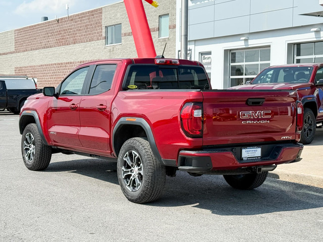 2024 GMC Canyon AT4 2.7L 4CYL AT4 4X4 WITH OEM 2" FACTORY LIF... in Cars & Trucks in Ottawa - Image 3