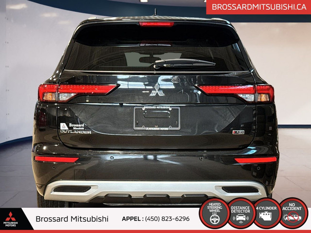 2023 Mitsubishi Outlander in Cars & Trucks in Longueuil / South Shore - Image 3
