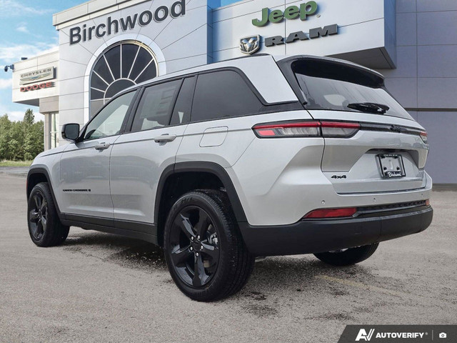 2025 Jeep Grand Cherokee LAREDO ALTITUDE in Cars & Trucks in Winnipeg - Image 4