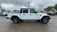 EXECUTIVE CROSSTOWN DEMO! This 2024 JEEP GLADIATOR SPORT 4X4 has the following options Cloth Low-Bac... (image 2)