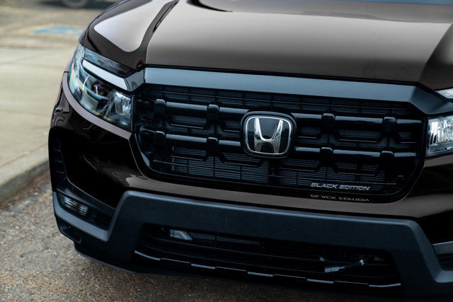  2024 Honda Ridgeline Black Edition in Cars & Trucks in Edmonton - Image 3