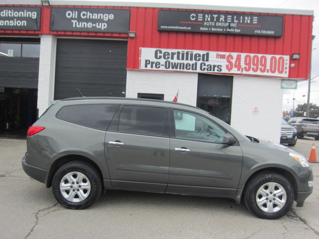 2011 Chevrolet Traverse LS | CLEAN CARFAX REPORT | 8 PASSENGER | in Cars & Trucks in Oakville / Halton Region