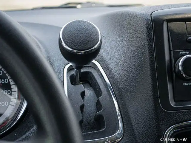 2019 Dodge Grand Caravan SE CVP Stow N Go Rear Camera in Cars & Trucks in St. Albert - Image 21