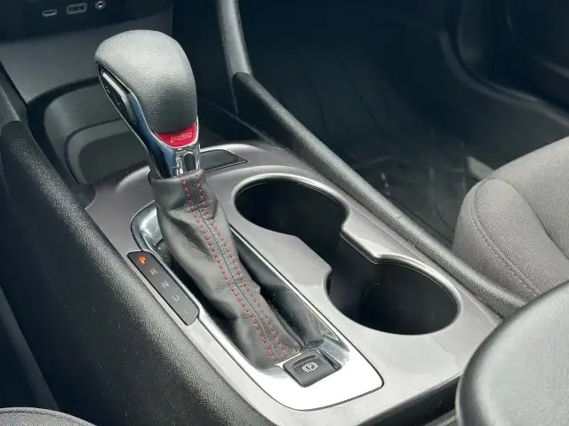 2022 Chevrolet Malibu RS 10 AIRBAGS|MID-SIZE|GREAT VALUE! in Cars & Trucks in City of Toronto - Image 14