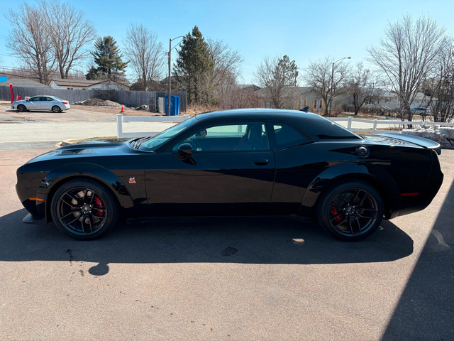 2021 Dodge Challenger Scat Pack 392 485HP! 6-Speed Manual! Su... in Cars & Trucks in Moncton - Image 4