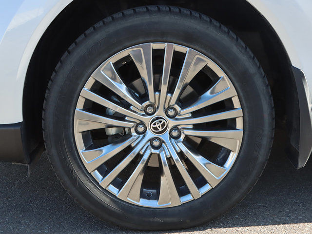2024 Toyota Venza in Cars & Trucks in Calgary - Image 4