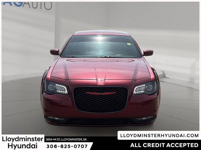 2018 Chrysler 300 in Cars & Trucks in Lloydminster - Image 2