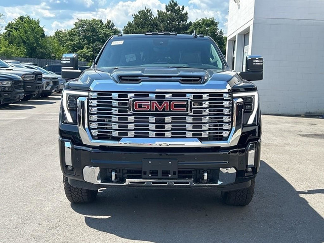 2024 GMC Sierra 2500HD Denali 4WD Crew Cab 159 Denali in Cars & Trucks in Oakville / Halton Region - Image 2