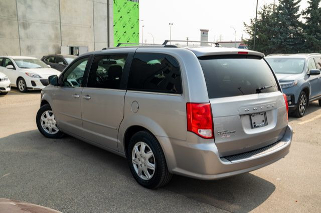 2017 Dodge Grand Caravan SXT Premium Plus in Cars & Trucks in Edmonton - Image 3
