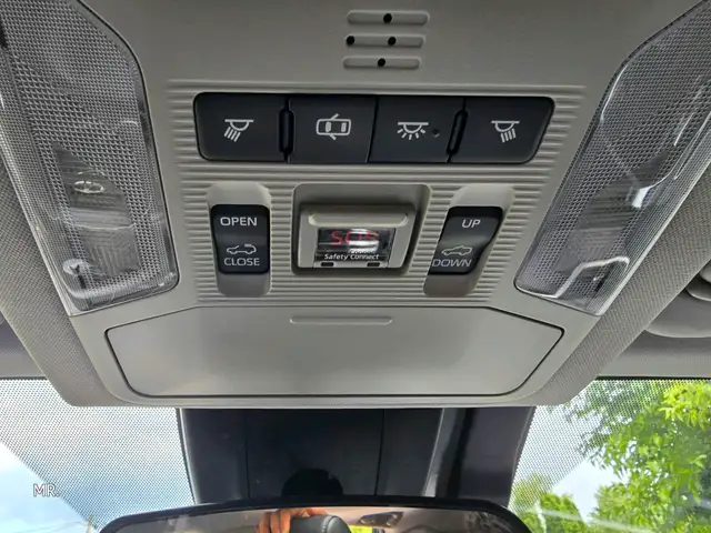2019 Toyota RAV4 XLE Sunroof , Leather Heated Seats,Heated Steri in Cars & Trucks in City of Toronto - Image 21