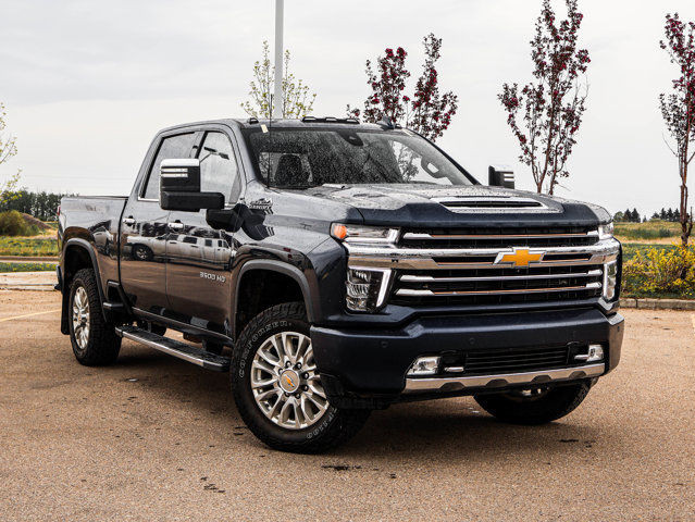 2022 Chevrolet Silverado 3500HD High Country Z71 in Cars & Trucks in Strathcona County - Image 2