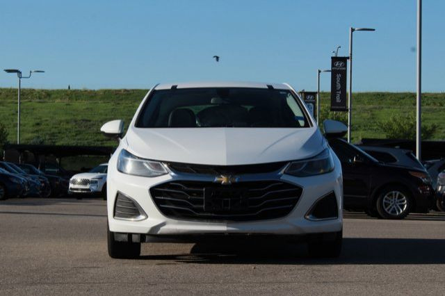 2019 Chevrolet Cruze Premier in Cars & Trucks in Calgary - Image 4