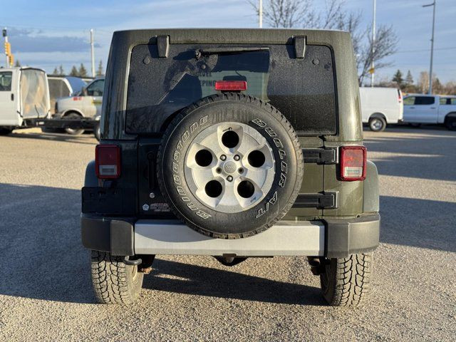 2015 Jeep Wrangler Unlimited Sahara in Cars & Trucks in Calgary - Image 4