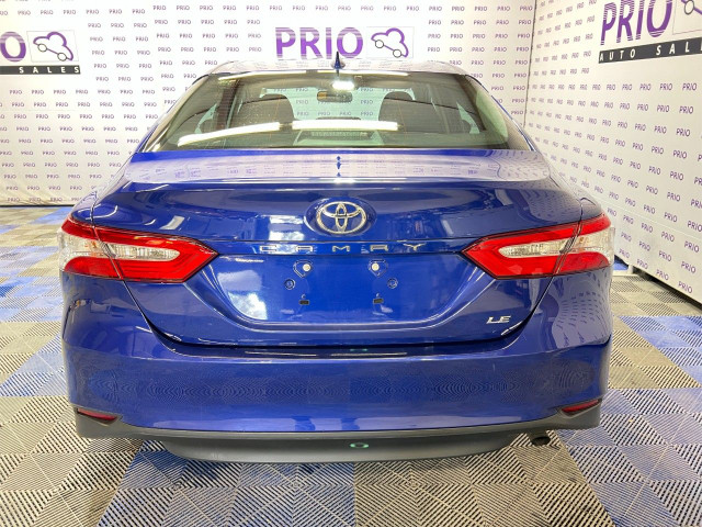 2018 Toyota Camry in Cars & Trucks in Ottawa - Image 4