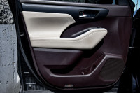 Sunroof, Power Liftgate, Softex Seats, Heated Seats, Apple CarPlay! 6 LOCATIONS KINGSTON - (613) 384... (image 9)
