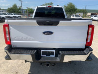 Super Duty F-350 SRW XLT 4WD Crew Cab 8' Box, 18" Aluminum Wheels, 6.7L V8 Turbo Diesel, 10-Speed Au... (image 3)