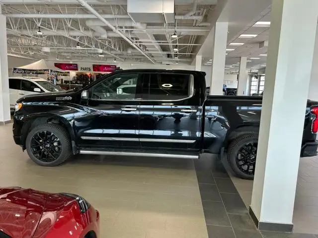 2023 Chevrolet Silverado 1500 High Country 5.3 *Tech Pkg* *Pwr dans Autos et camions dans Fort McMurray - Image 11