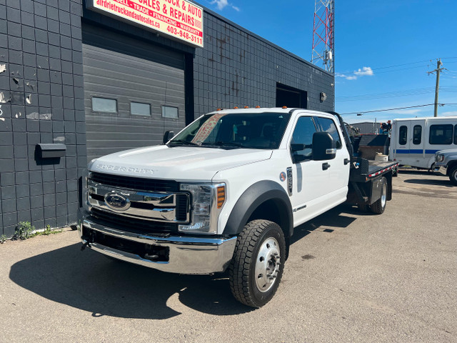 2019 Ford Super duty F-550 DRW XLT FLAT BED in Cars & Trucks in Calgary - Image 2