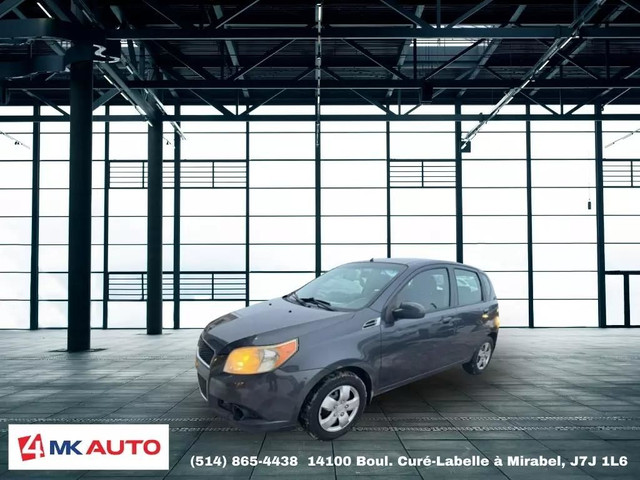 2011 CHEVROLET Aveo5 LS in Cars & Trucks in Laval / North Shore - Image 4