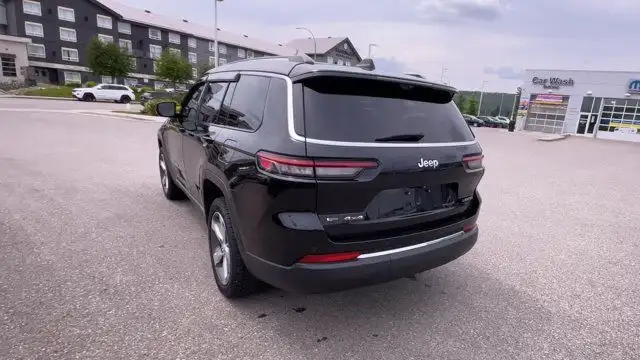 2021 Jeep Grand Cherokee L Limited | 4X4 | 6 Passenger | Leather in Cars & Trucks in Prince George - Image 9
