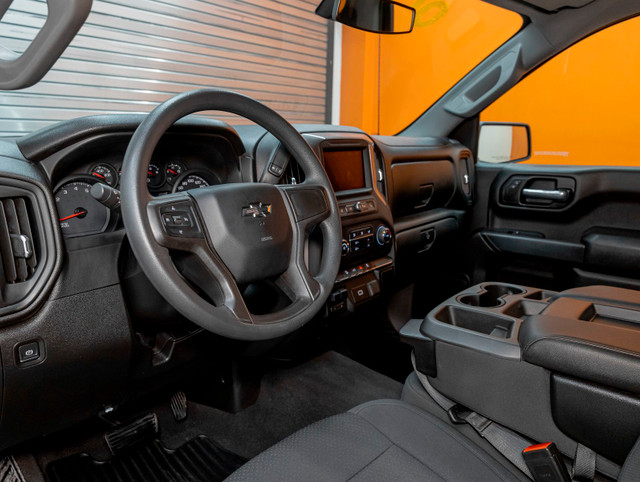 2020 Chevrolet Silverado 1500 CUSTOM TRAILBOSS CREW 4X4 V8 *GR R in Cars & Trucks in Laurentides - Image 2