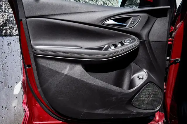 2023 Buick Encore GX Select • SUNROOF • POWER LIFTGATE • CP/AA in Cars & Trucks in Kingston - Image 11