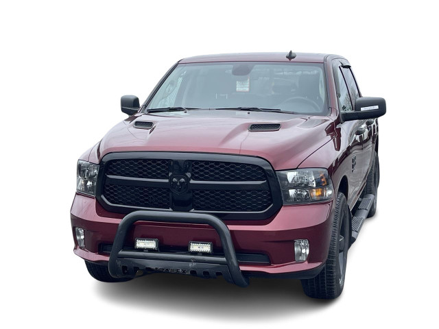 2021 Ram 1500 Classic Express AWD 4X4 CREW CAB + 3.6L V6 PENTAST in Cars & Trucks in City of Montréal - Image 4