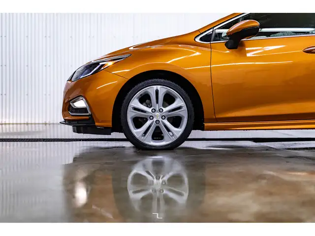 2017 Chevrolet Cruze Premier RS Hatchback Leather BCam in Cars & Trucks in Grande Prairie - Image 27