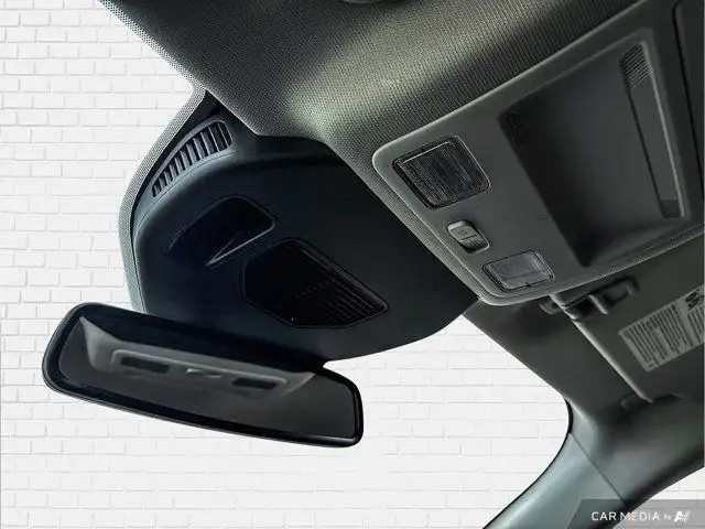 2022 Ford Escape Titanium Hybrid | Heated Seats | Remote Start in Cars & Trucks in Windsor Region - Image 26