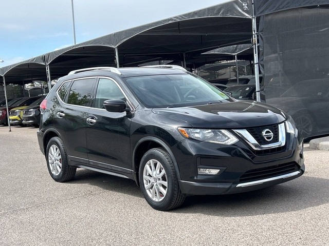 2017 Nissan Rogue S AWD - BACK UP CAMERA / HEATED SEATS in Cars & Trucks in Calgary - Image 3