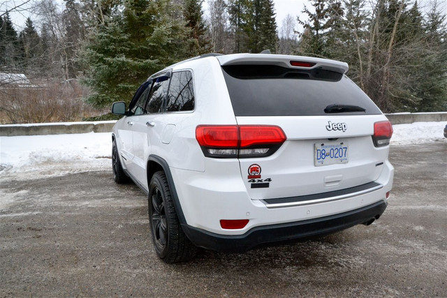 2015 JEEP GRAND CHEROKEE LIMITED 4WD in Cars & Trucks in Prince George - Image 4