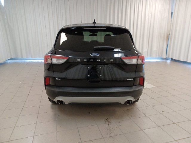 2020 Ford Escape SE *Heated seats Automatic Climate Carplay *MAN in Cars & Trucks in Dartmouth - Image 3