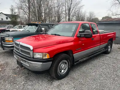 1995 Dodge Ram 2500, SLT Laramie, Only 172,763km's, 8.0L V10, automatic transmission, 2WD, Power Win...