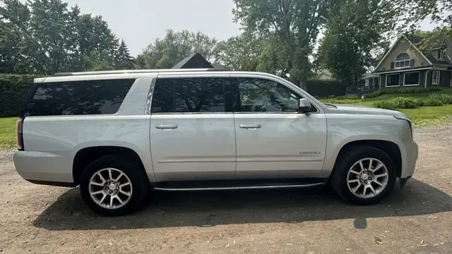 2019 GMC Yukon XL Denali in Cars & Trucks in Laval / North Shore - Image 7
