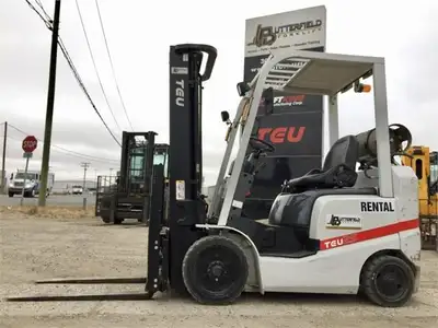 2017 TEU FCG25T Cushion Tire Forklift Capacity: 5000Lbs Mast: 3 Stage with full free lift, side shif...