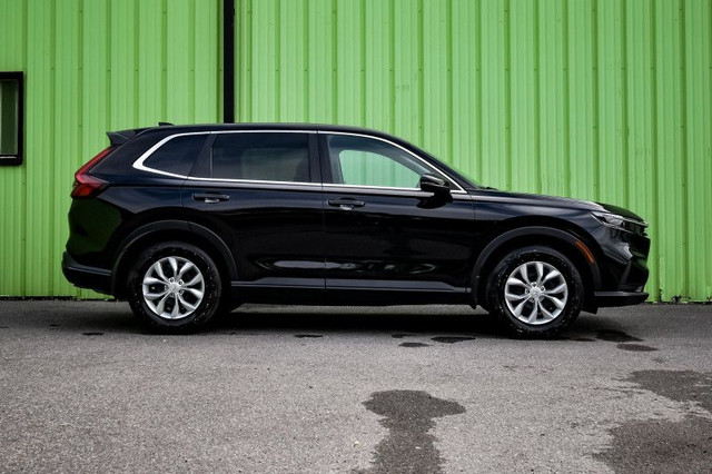 2023 Honda CR-V LX - Heated Seats - Apple CarPlay in Cars & Trucks in Cornwall - Image 2
