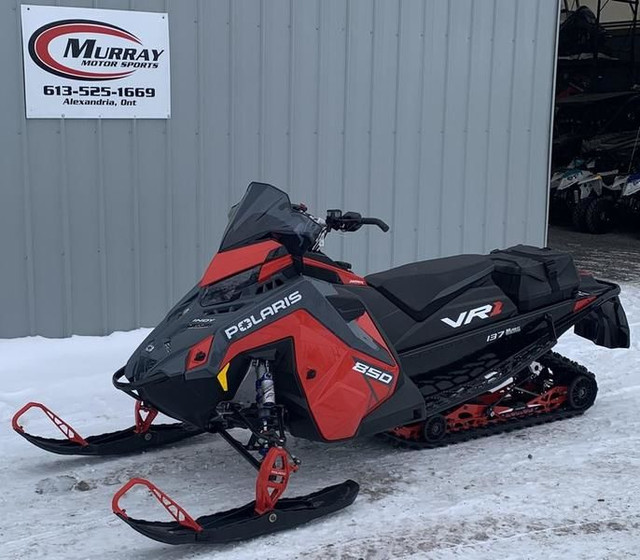 2024 Polaris 850 Indy VR1 137 Indy Red in Snowmobiles in Ottawa - Image 3