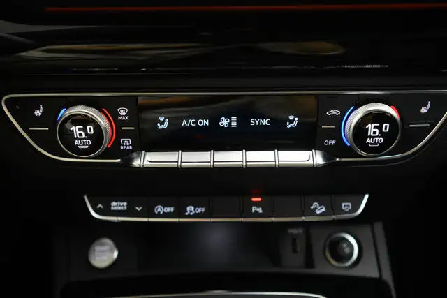 2024 Audi Q5 Komfort in Cars & Trucks in Winnipeg - Image 17