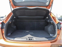 4-Way Power Passenger Seat, ABS brakes, Active Cruise Control, Alloy wheels, Auto-Dimming Inside Mir... (image 6)